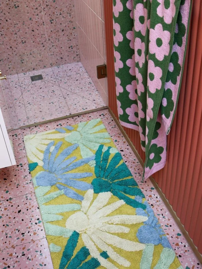 Mosey Me Margarita Bath Runner