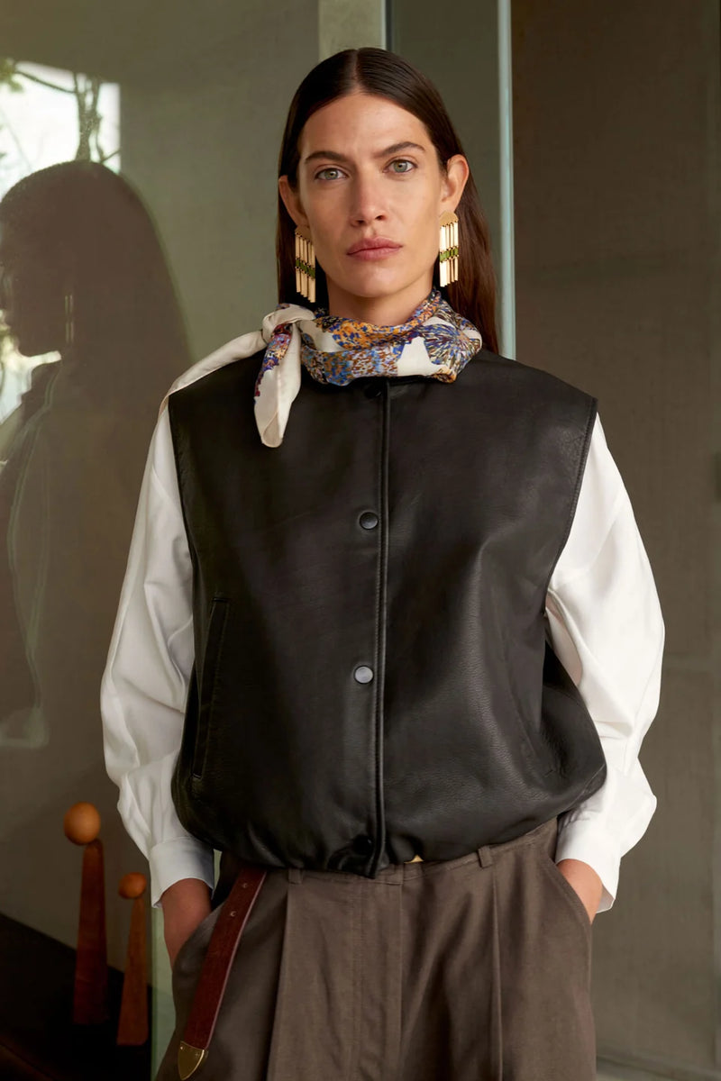 Elk Striind Vest Black Leather