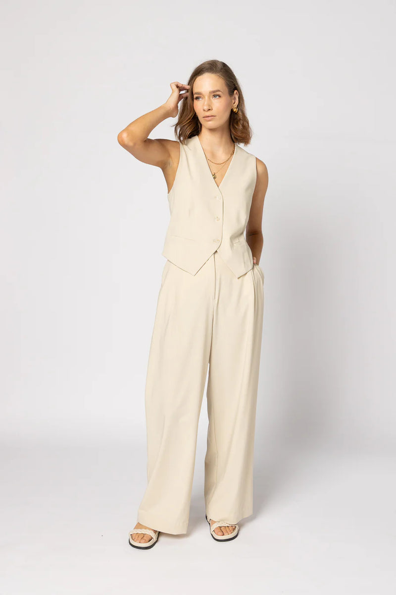 Drama the Label Cardinal Waistcoat Vanilla