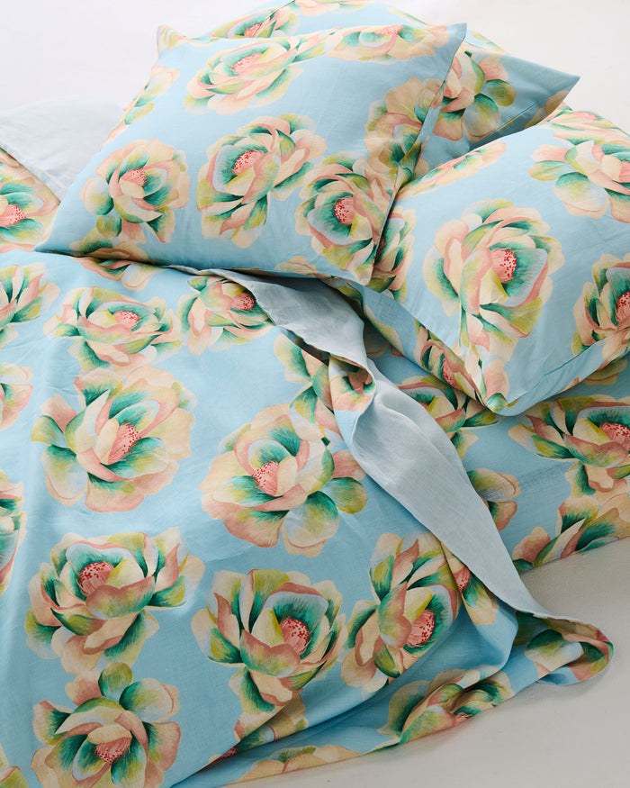 Kip & Co Big Beauty Blue Floral Linen European Pillowcases 2P Set