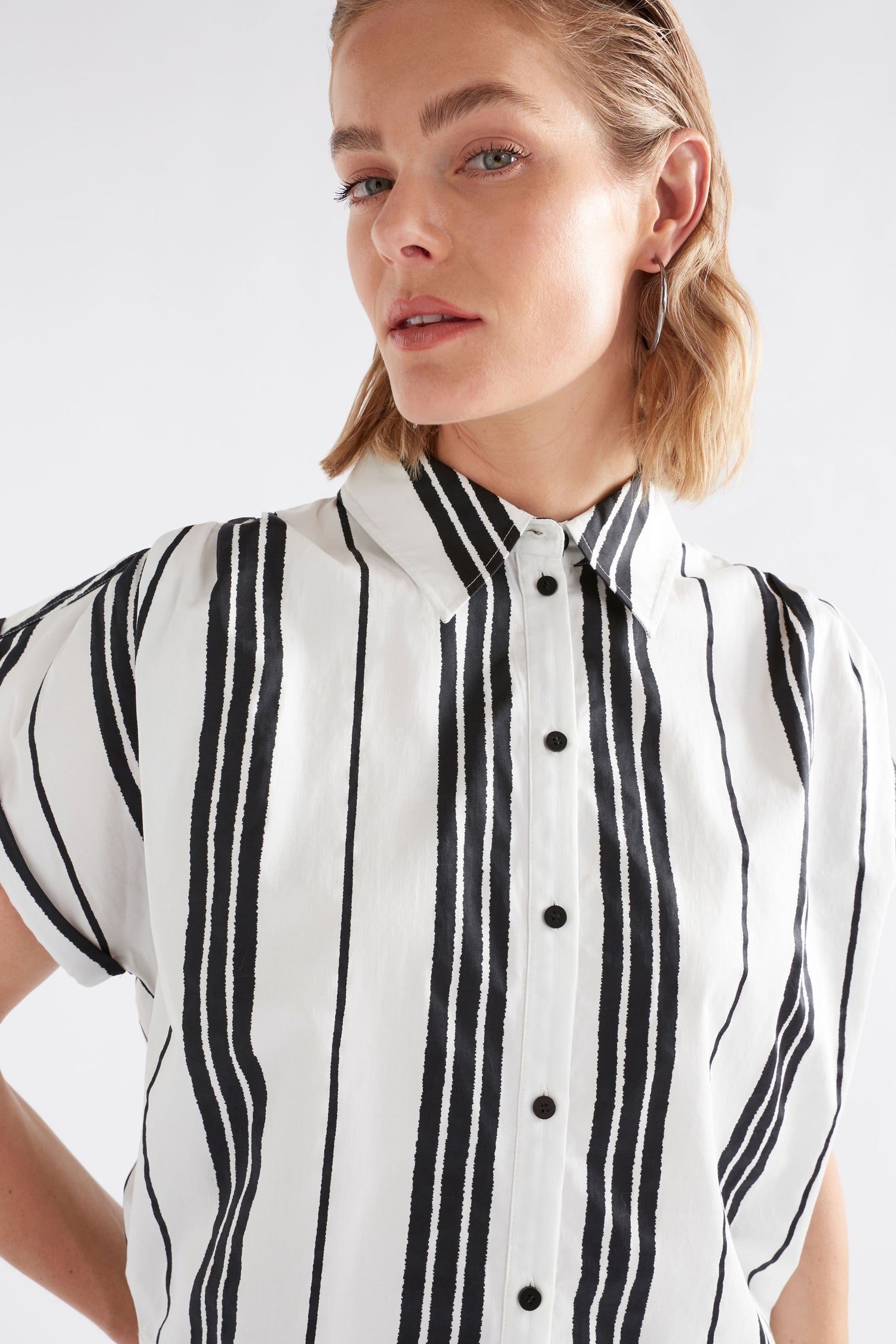 Elk Reza Shirt - White with Black Stripe