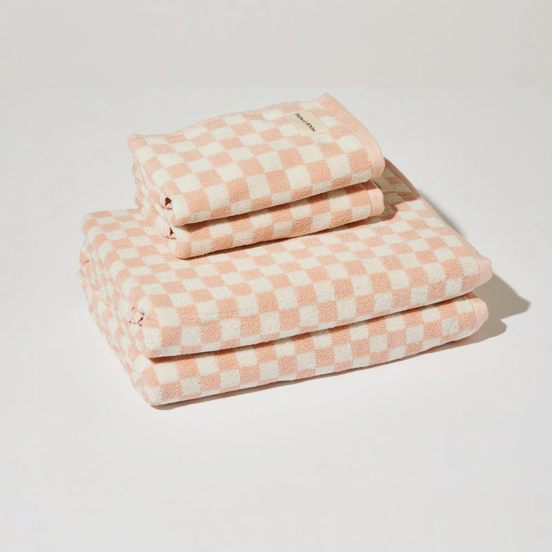 House of Nunu Bath Towel - Pink Check
