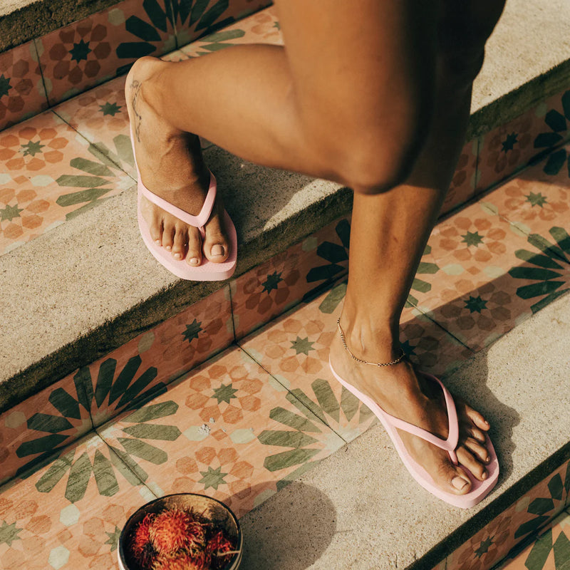 Sandos Square Flip Flops - Pink a Boo