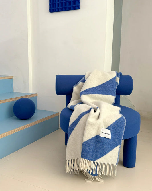 Maison Deux Blanket Swirl - Cobalt Blue/White