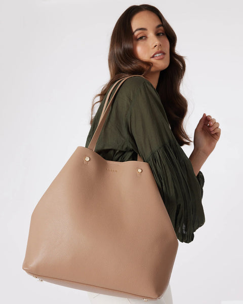 CARTER TOTE TAUPE